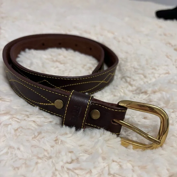 VTG Frye Chestnut Brown Leather Belt with Brass Buckle Frye Brown Leather Belt Brass Buckle Genuine Leather Size M  main image 4